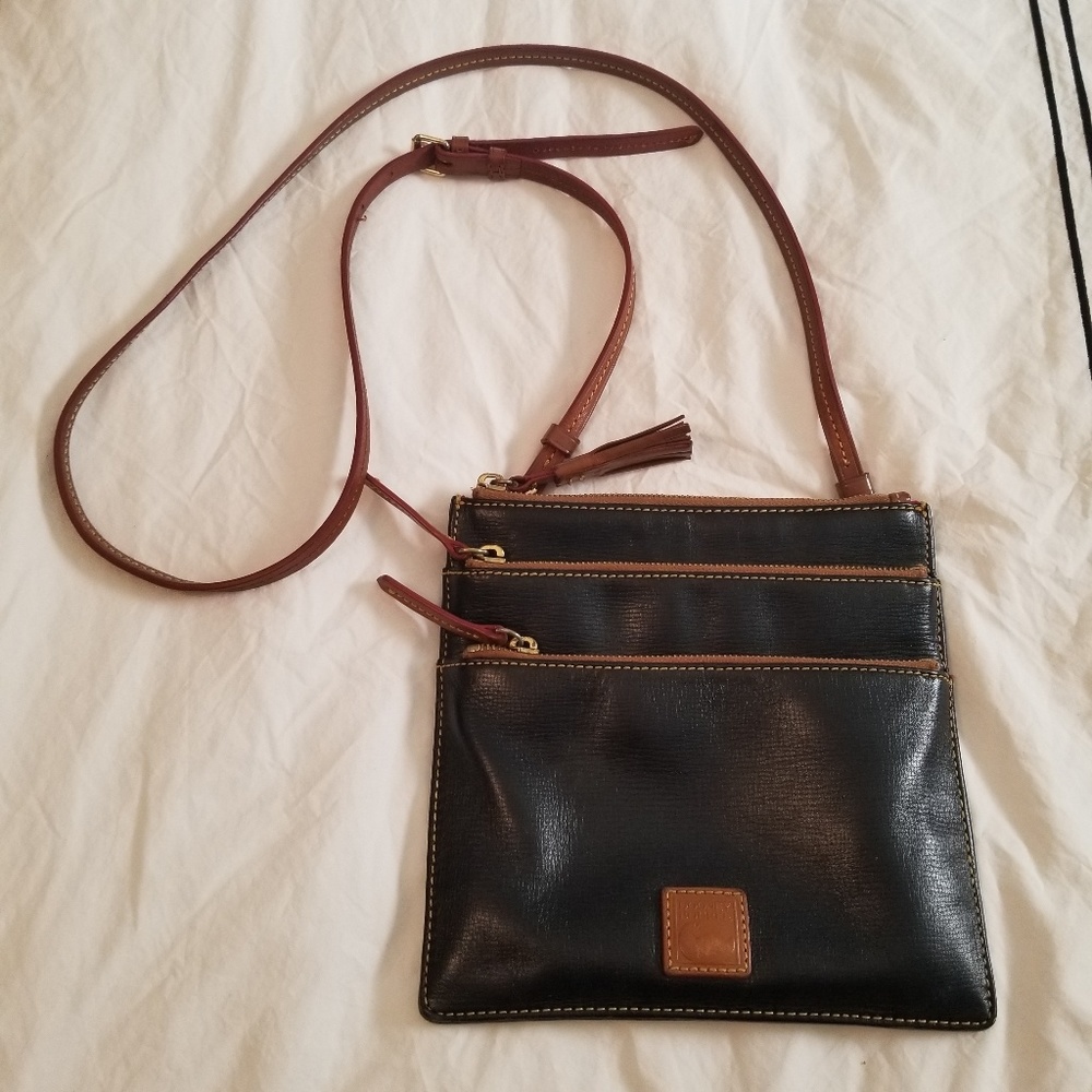 Dooney & bourke black leather crossbody